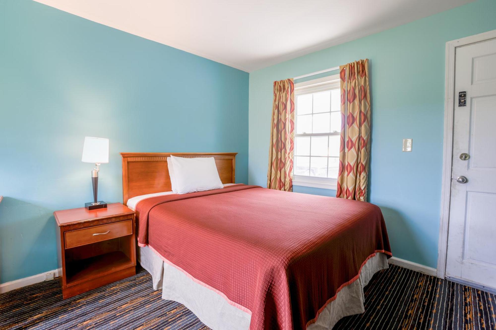 Relax Inn By Oyo Natural Bridge I-81 Exterior photo